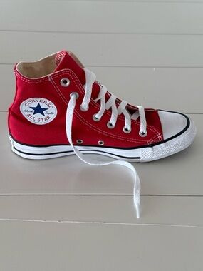 Converse Chuck Taylor All Star Red Canvas Sneaker Unisex Women’s 7 Mens 5